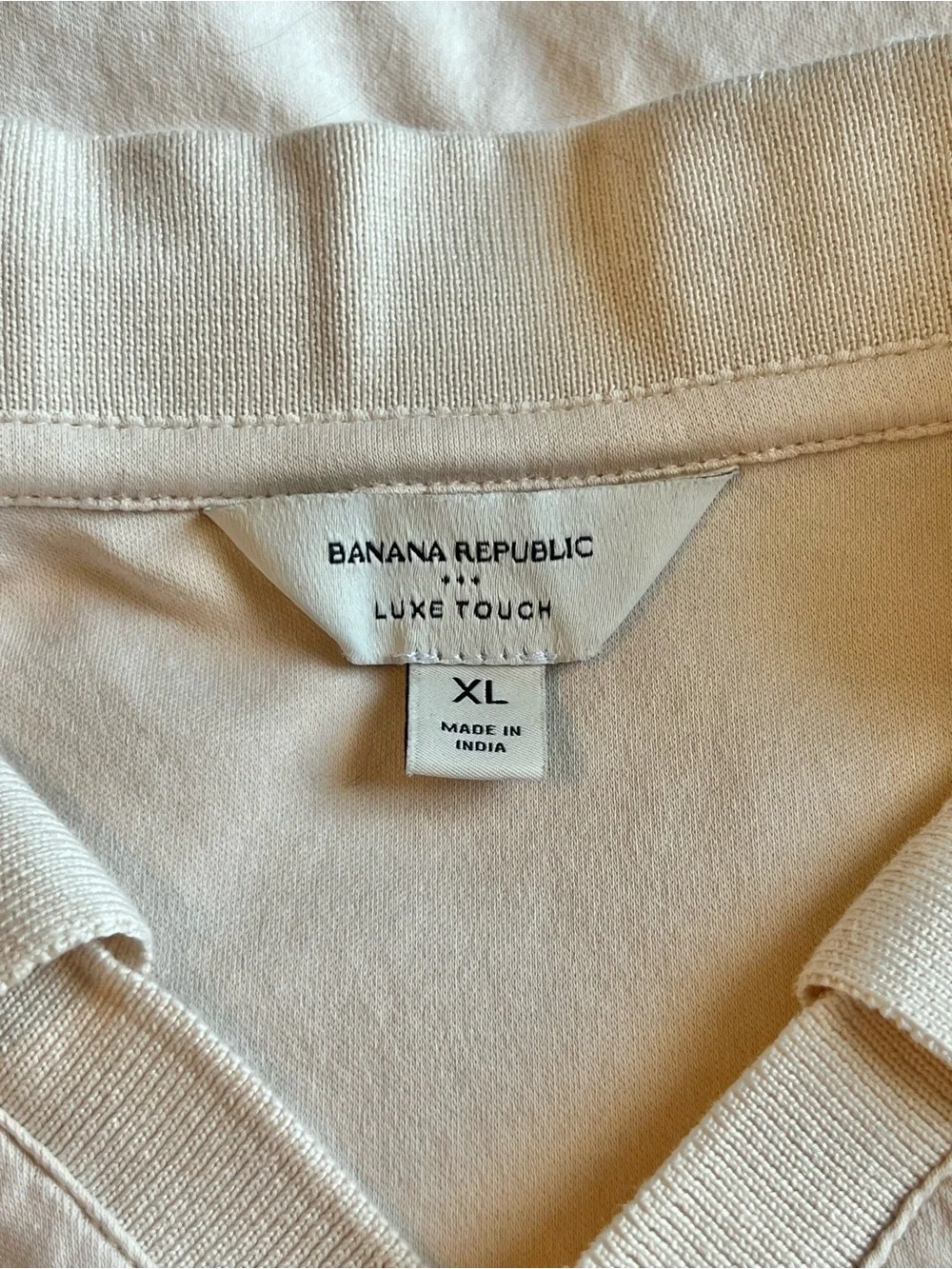 Banana Republic Luxe Touch Polo Beige Brown Trim Collared Short Sleeve Size XL